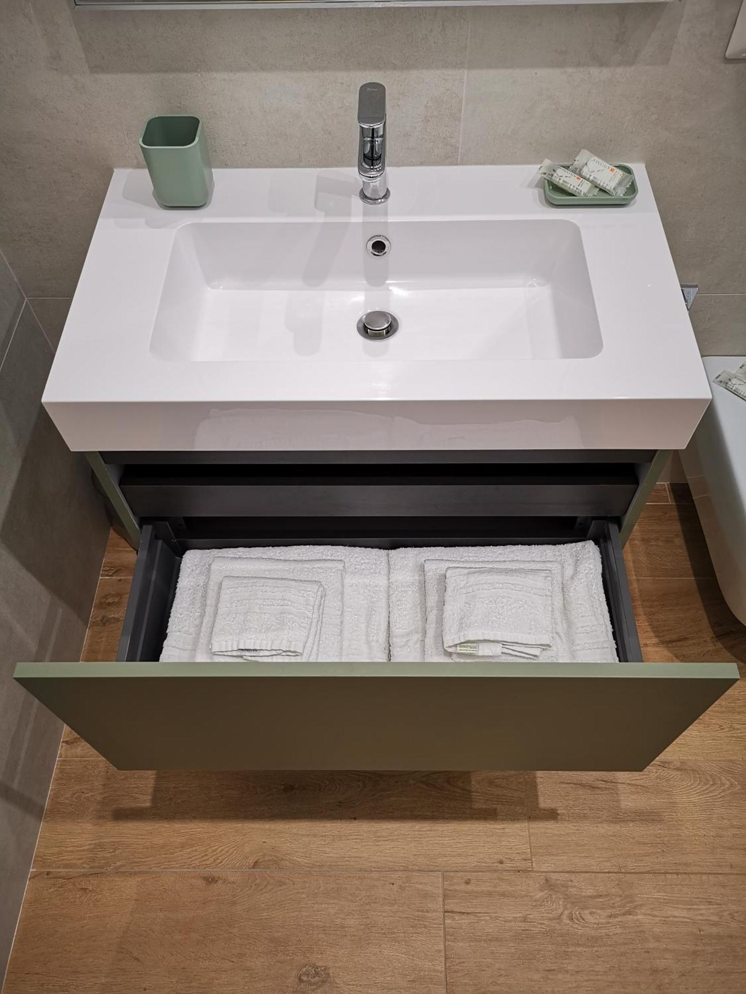 Cattaro 65 - Flexible Check-In Apartments Bari Ngoại thất bức ảnh