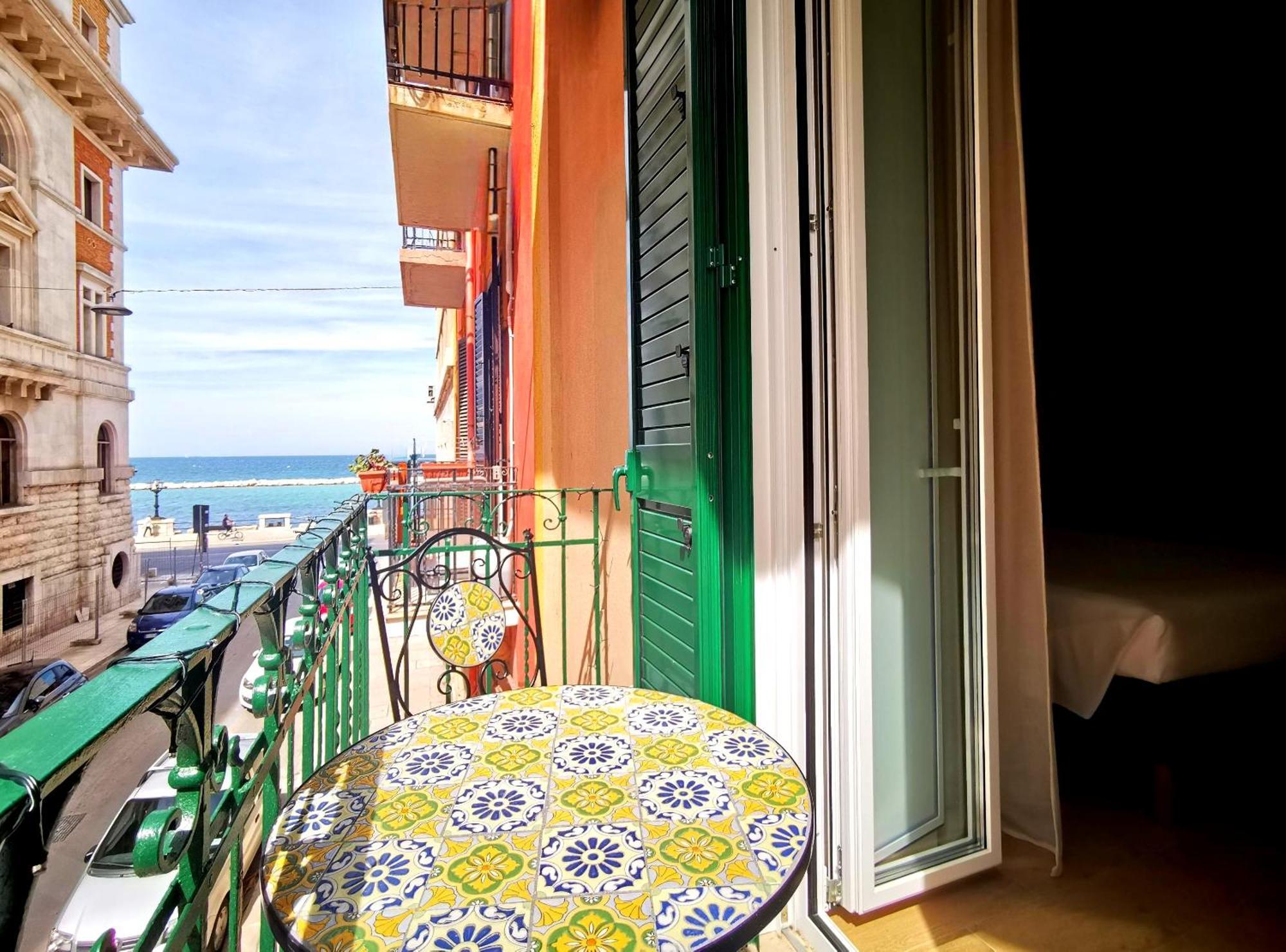 Cattaro 65 - Flexible Check-In Apartments Bari Ngoại thất bức ảnh